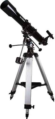 foto Teleskop Sky-Watcher BK909EQ2