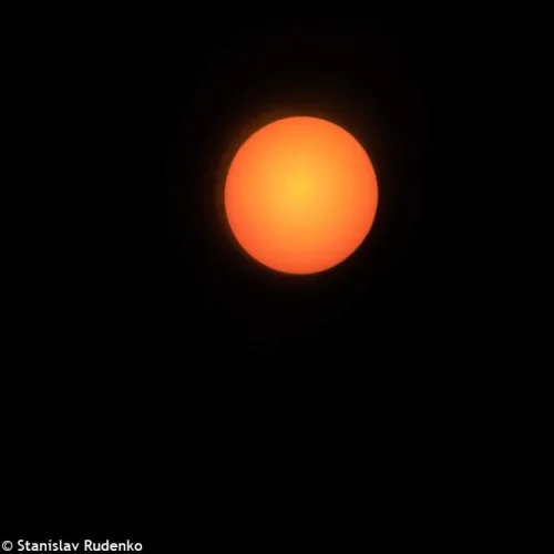 foto Teleskop Sky-Watcher BK707AZ2,  16