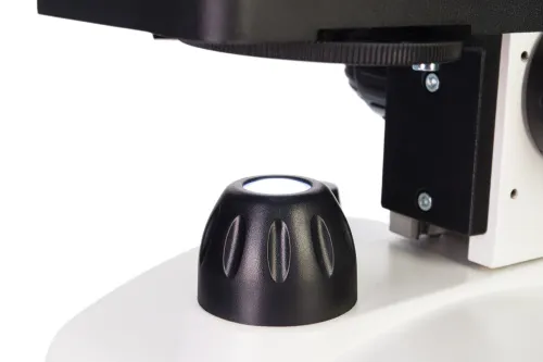 zdjęcie Mikroskop cyfrowy Levenhuk Discovery Femto Polar z książką,  11